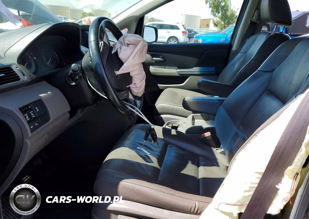 2012 Honda Odyssey Touring VIN:5FNRL5H97CB087772 - 7