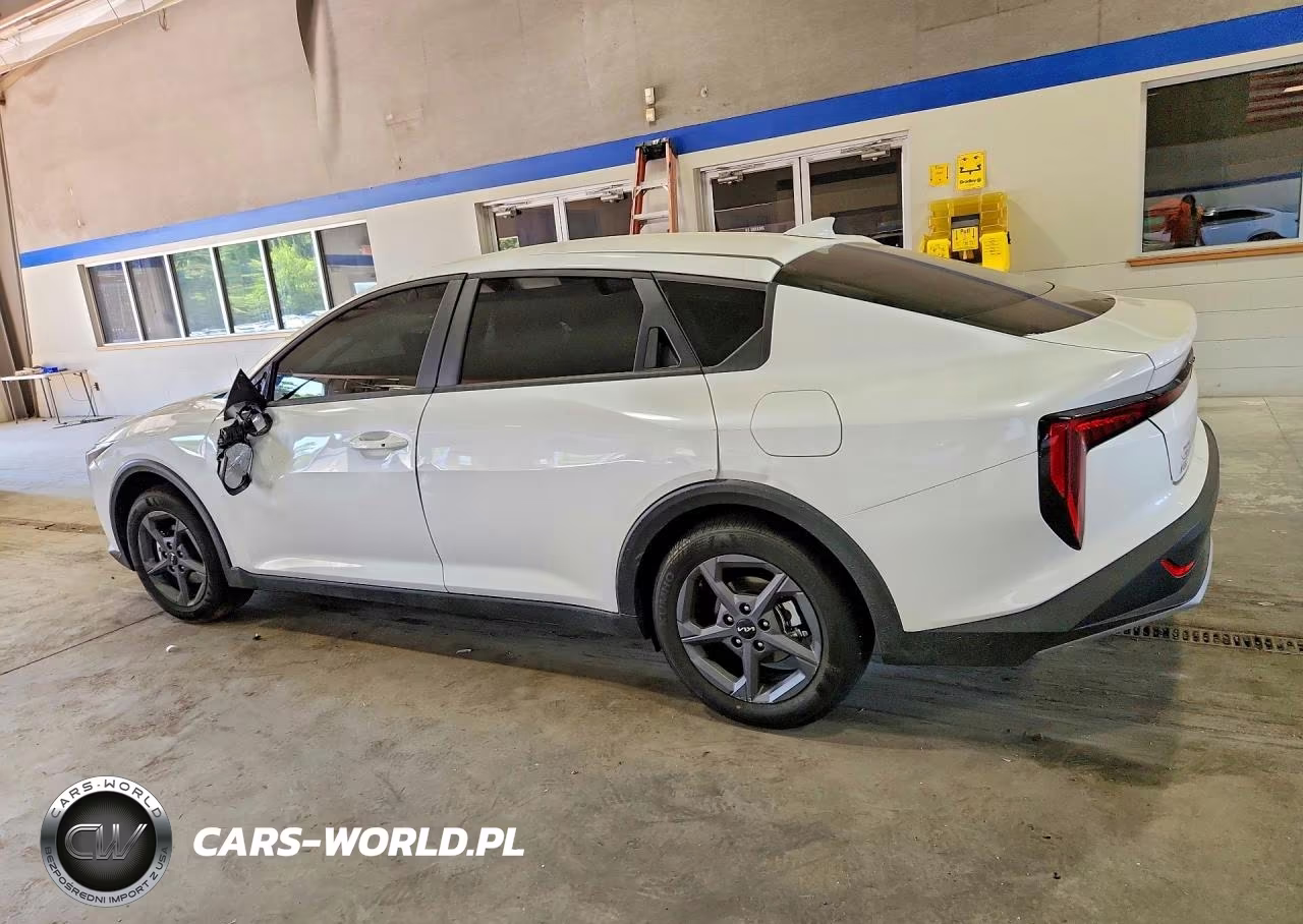 2026 Kia K4 Lxs VIN:3KPFT4DE1TE368617 - 2