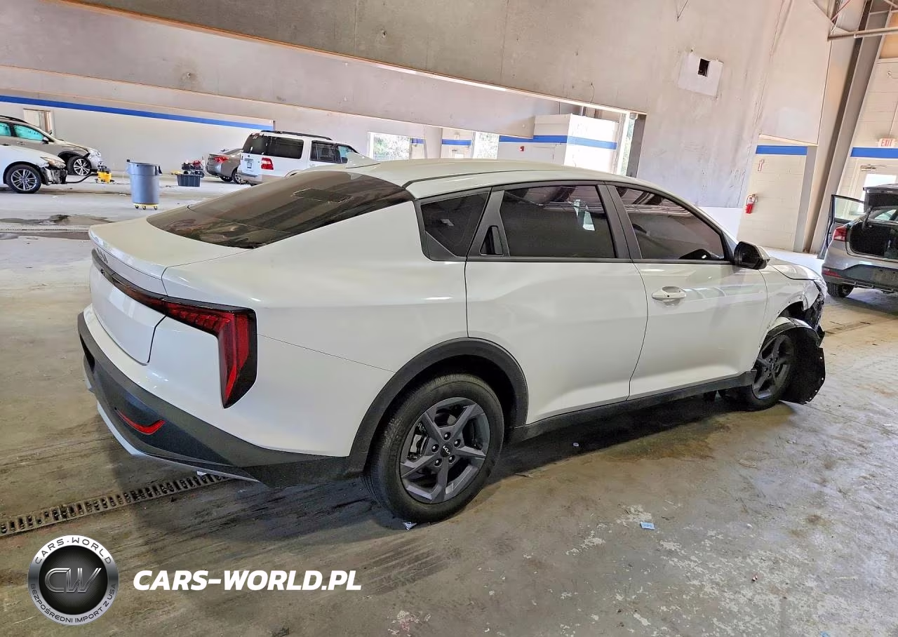 2026 Kia K4 Lxs VIN:3KPFT4DE1TE368617 - 3