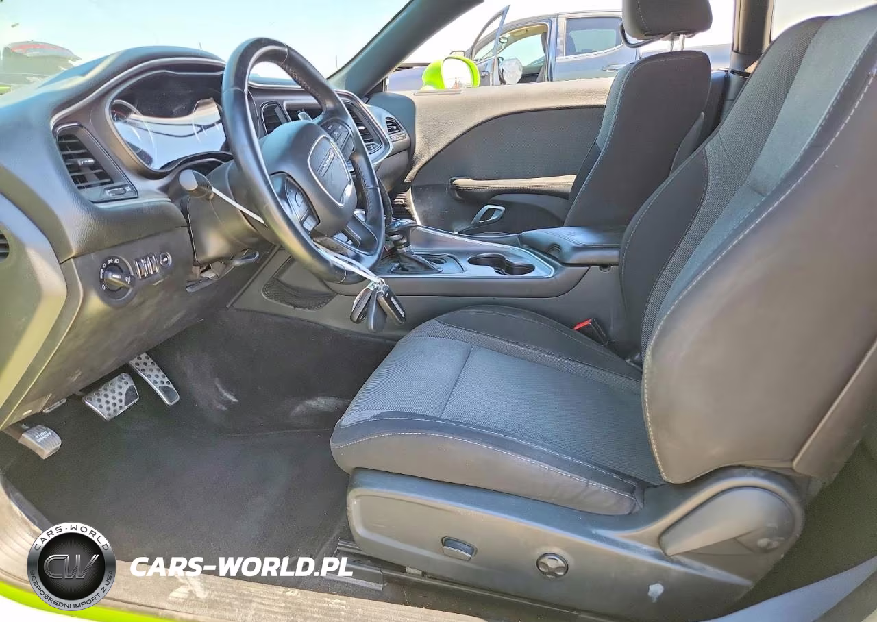 2015 Dodge Challenger Sxt VIN:2C3CDZAT8FH761351 - 7