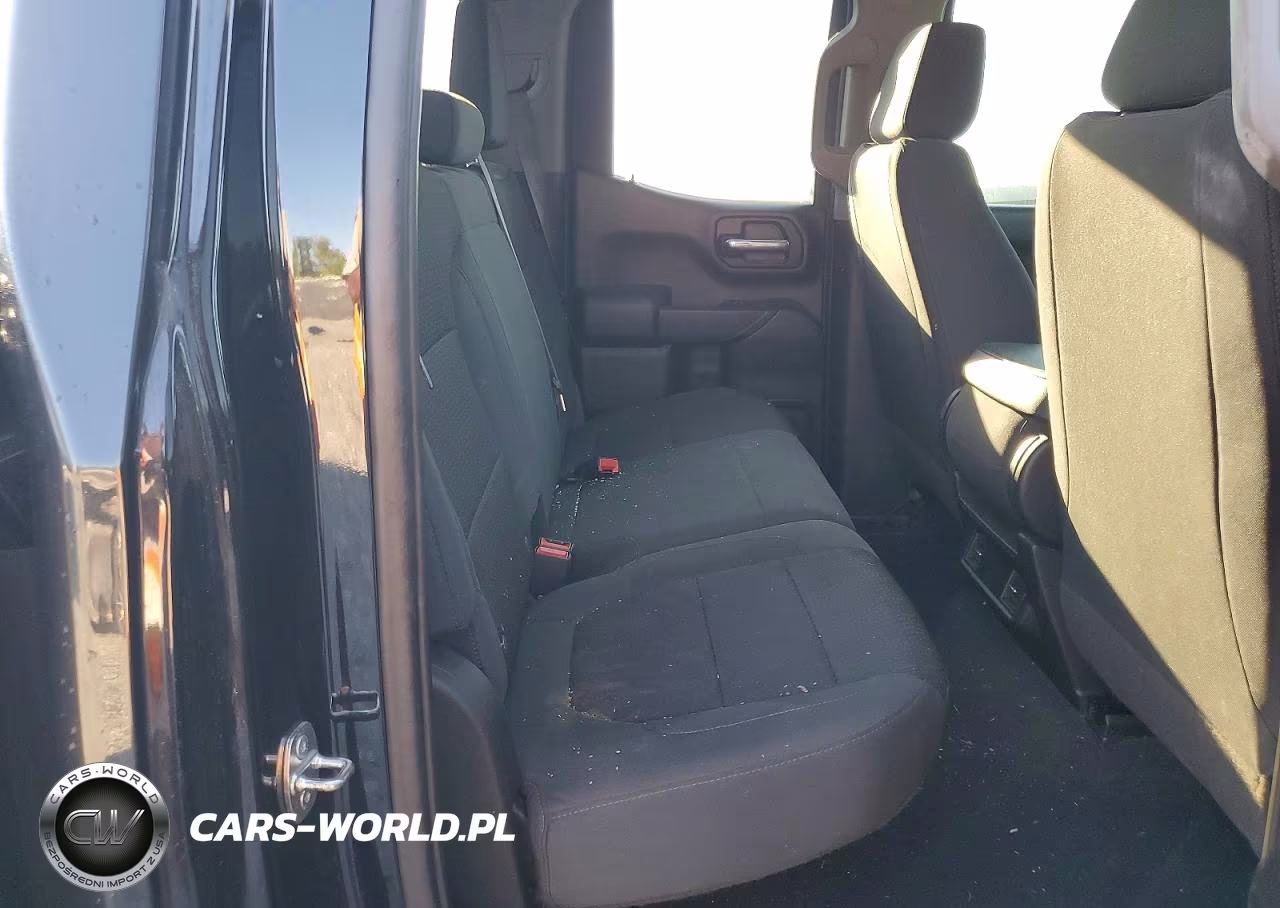2021 Chevrolet Silverado C1500 Custom VIN:1GCRWBEK4MZ339499 - 10