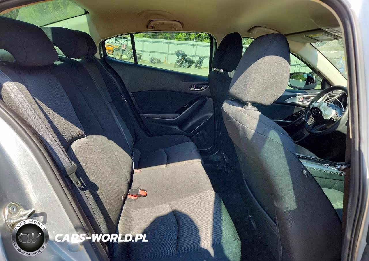 2018 Mazda 3 Sport VIN:3MZBN1U71JM258661 - 10