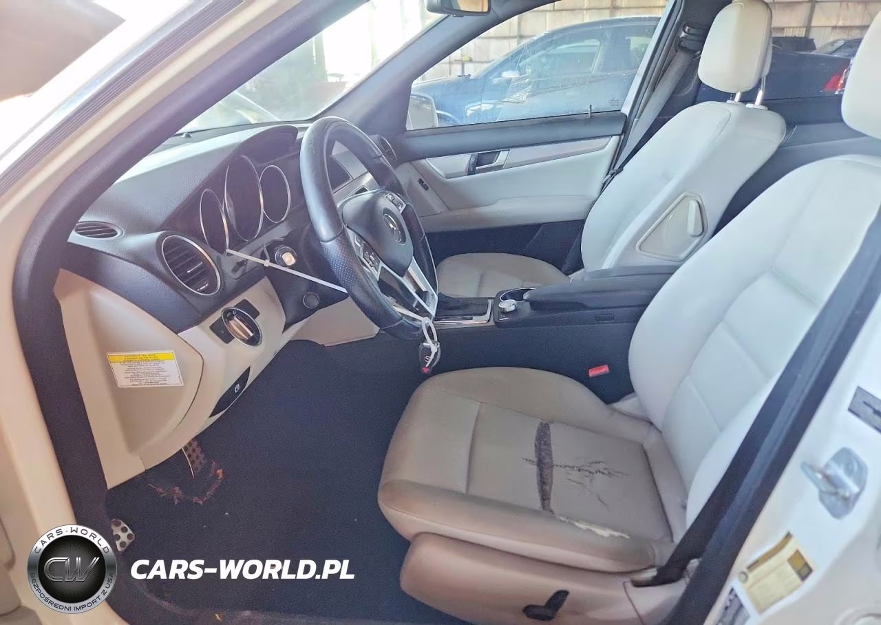 2014 Mercedes-Benz C 250 VIN:WDDGF4HBXER304276 - 7
