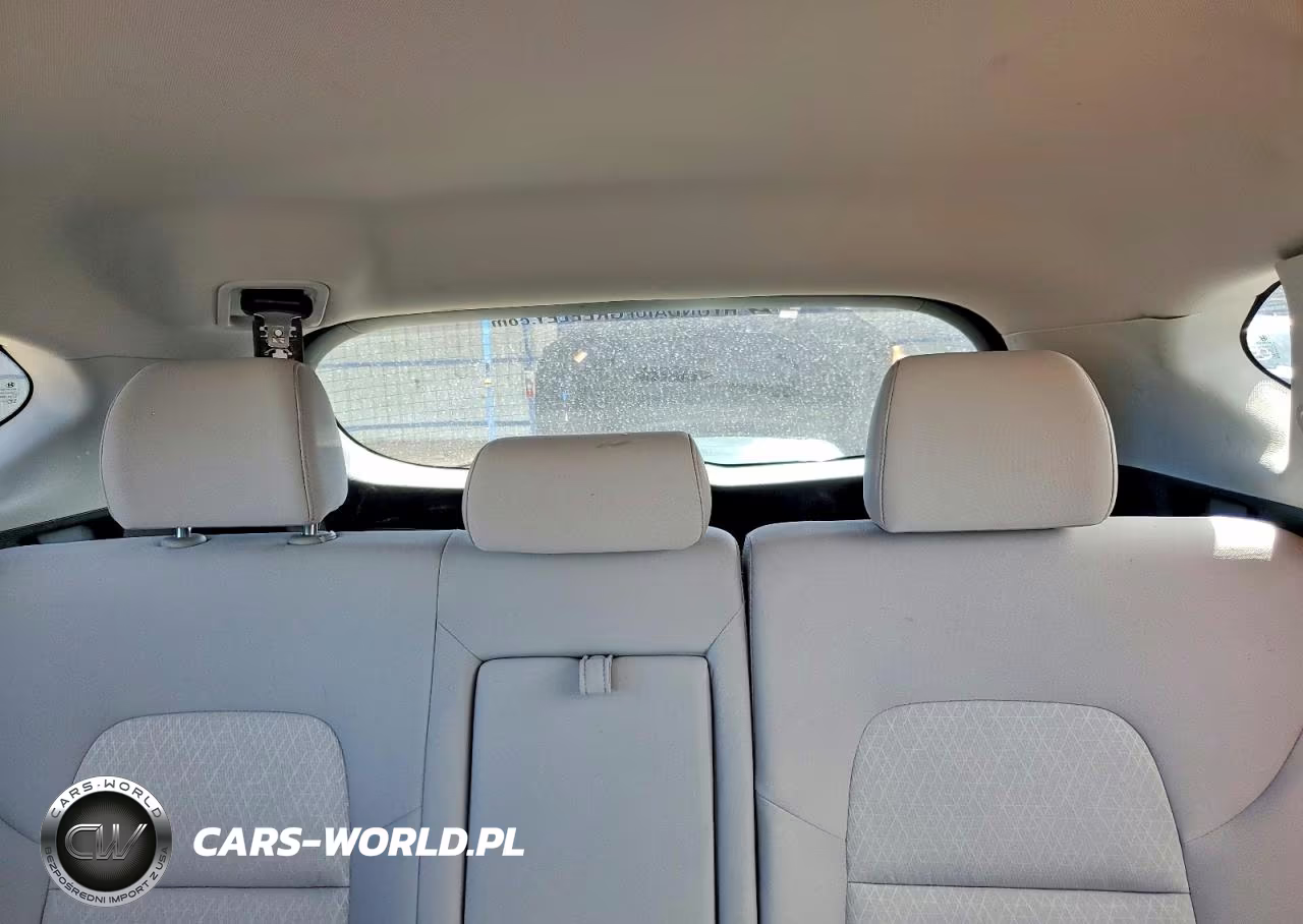 2017 Hyundai Tucson Sport VIN:KM8J3CA20HU310484 - 10