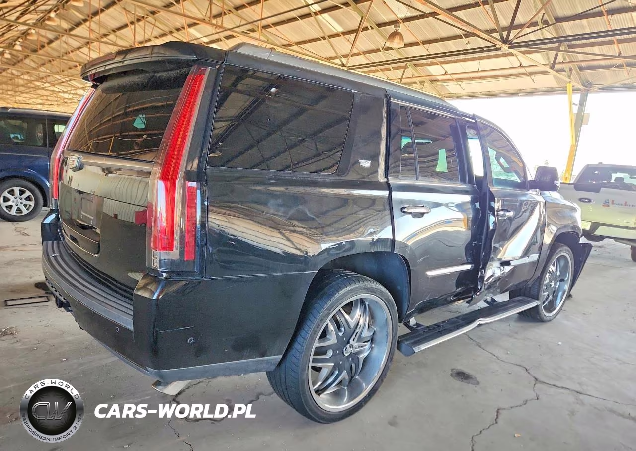 2017 Cadillac Escalade Platinum VIN:1GYS4DKJ8HR226184 - 3