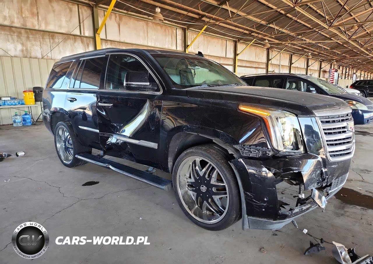 2017 Cadillac Escalade Platinum VIN:1GYS4DKJ8HR226184 - 4