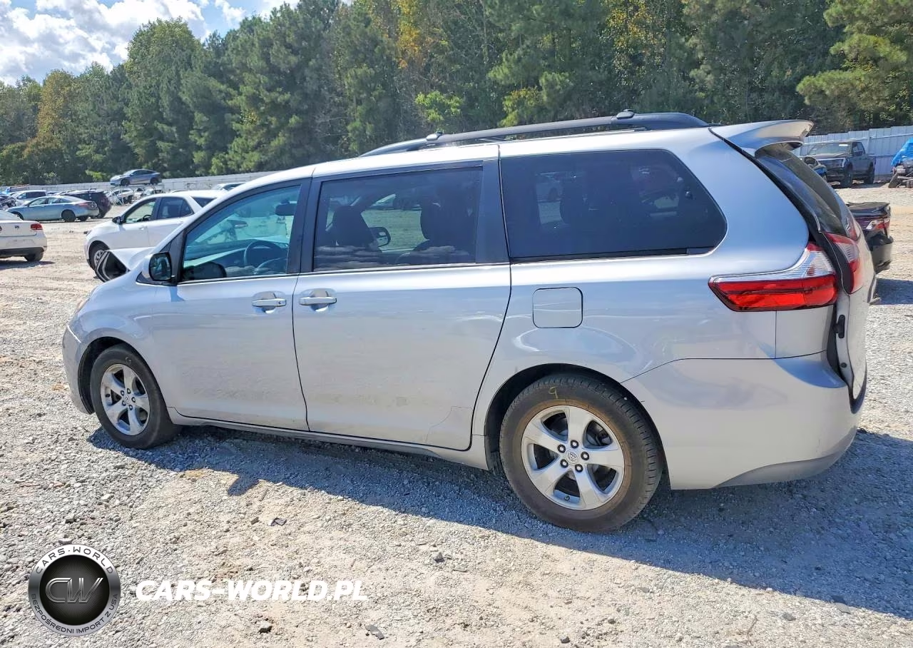 2017 Toyota Sienna Le VIN:5TDKZ3DCXHS802519 - 2