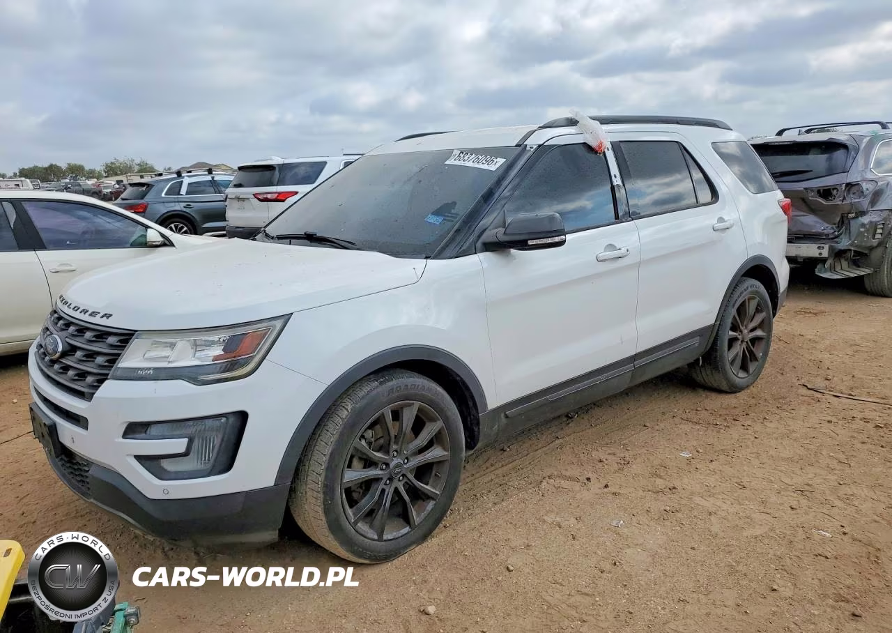 2017 Ford Explorer Xlt VIN:1FM5K7D83HGD39763 - 1