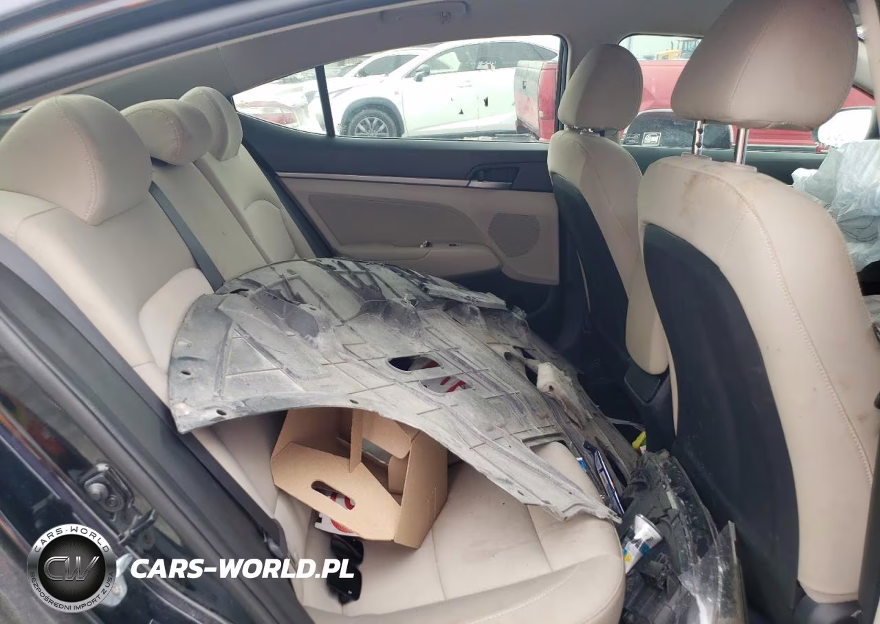 2018 Hyundai Elantra Sel VIN:5NPD84LF5JH281105 - 10