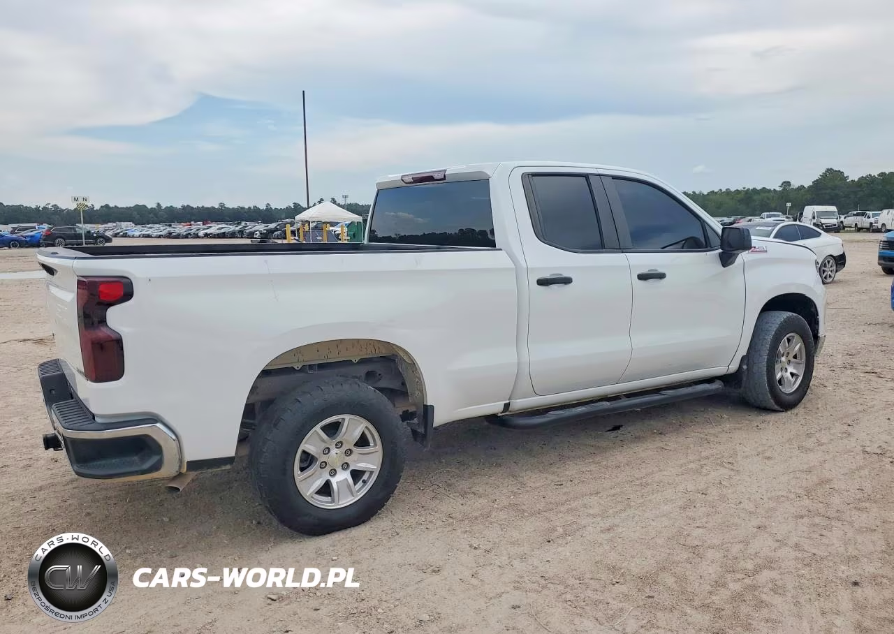 2023 Chevrolet Silverado K1500 VIN:1GCRDAED8PZ218206 - 3