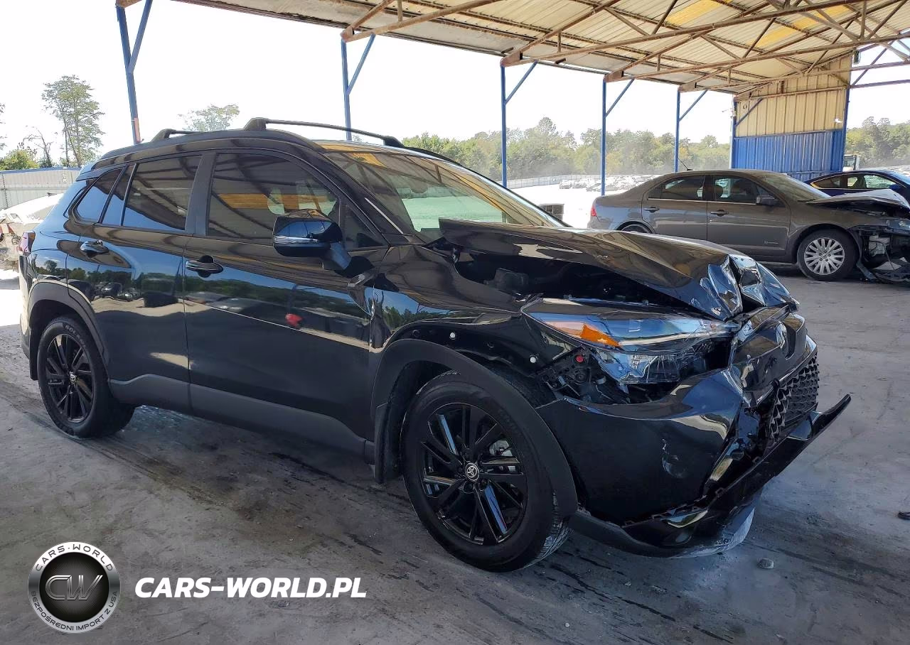 2025 Toyota Corolla Cross Hybrid Nightshade VIN:7MUFBABG4SV075519 - 4