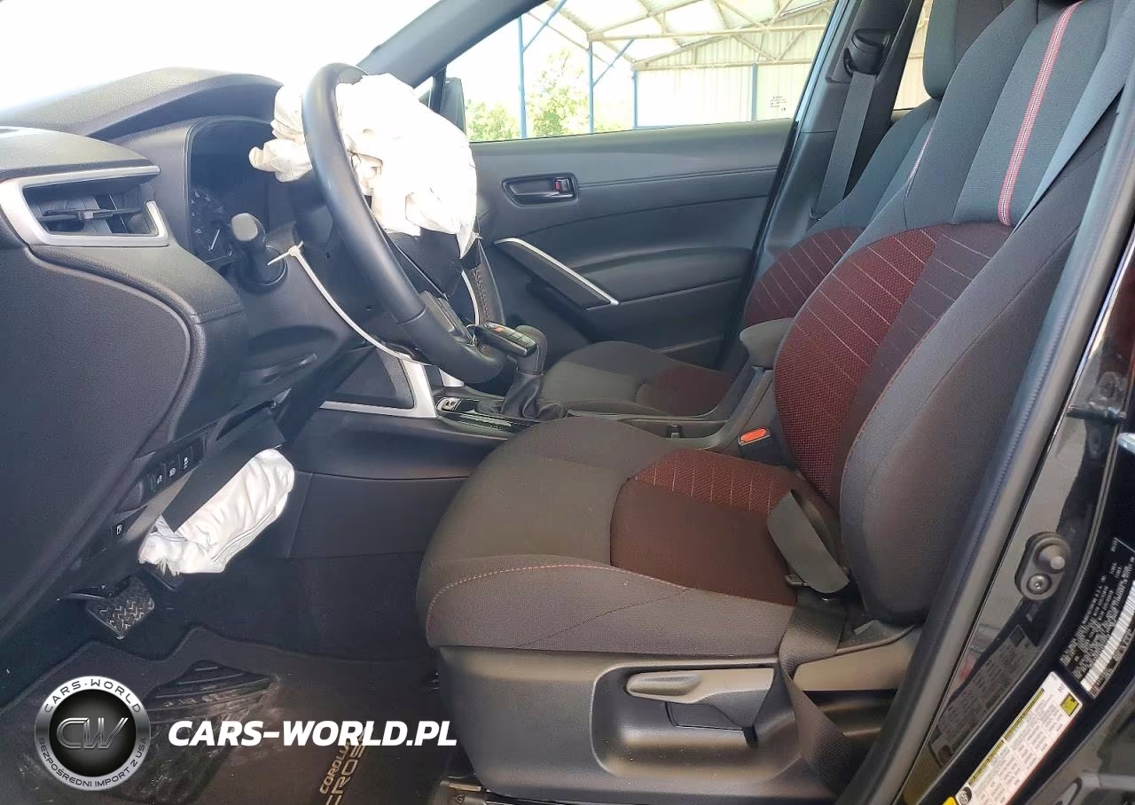 2025 Toyota Corolla Cross Hybrid Nightshade VIN:7MUFBABG4SV075519 - 7
