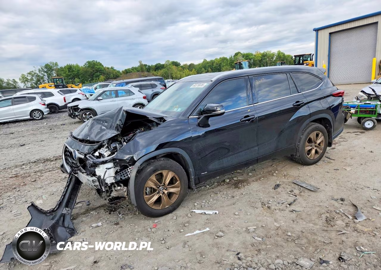 2022 Toyota Highlander Hybrid Bronze Edition – zdjęcie 1 z 14