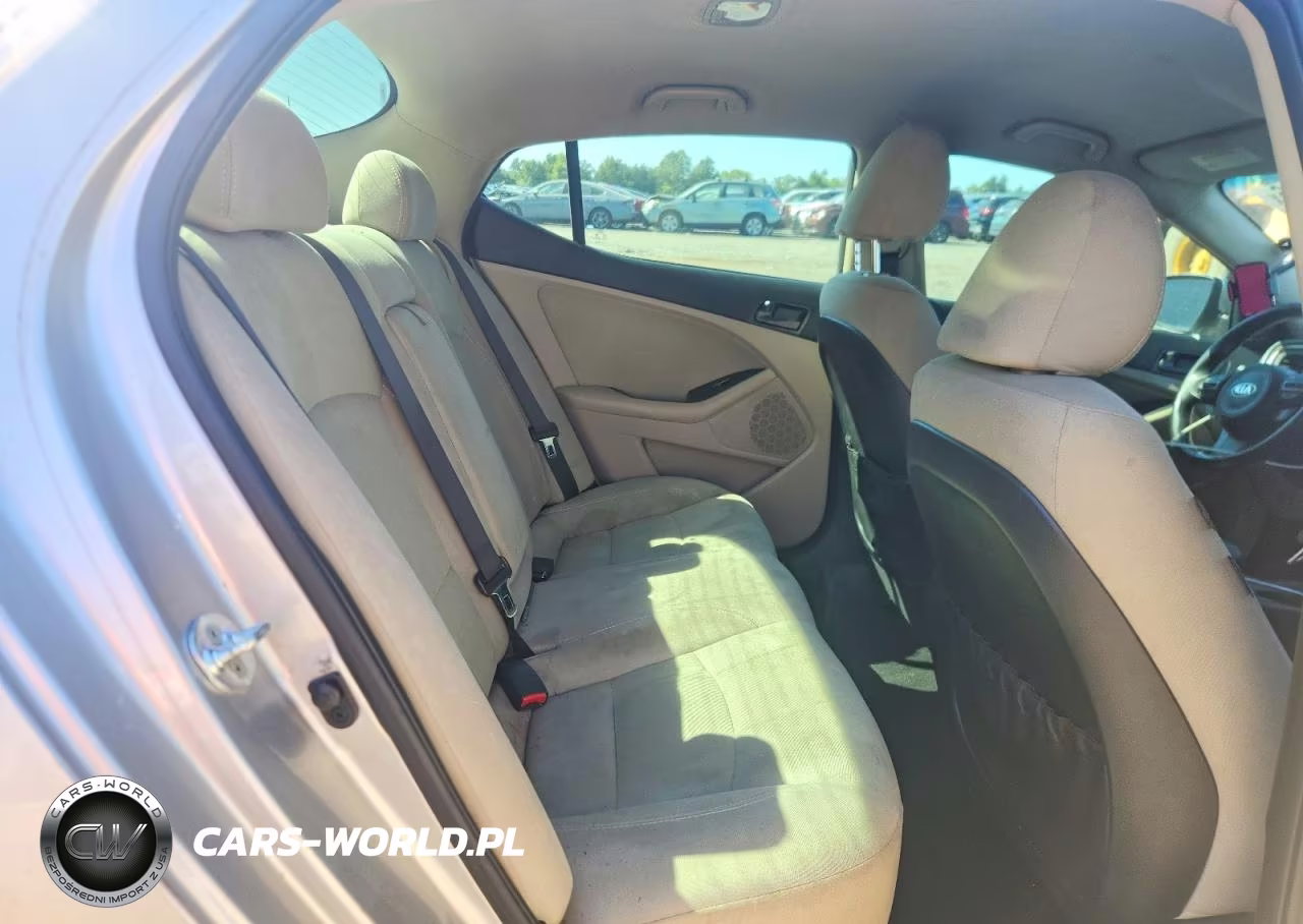 2015 Kia Optima Lx VIN:5XXGM4A71FG449992 - 10