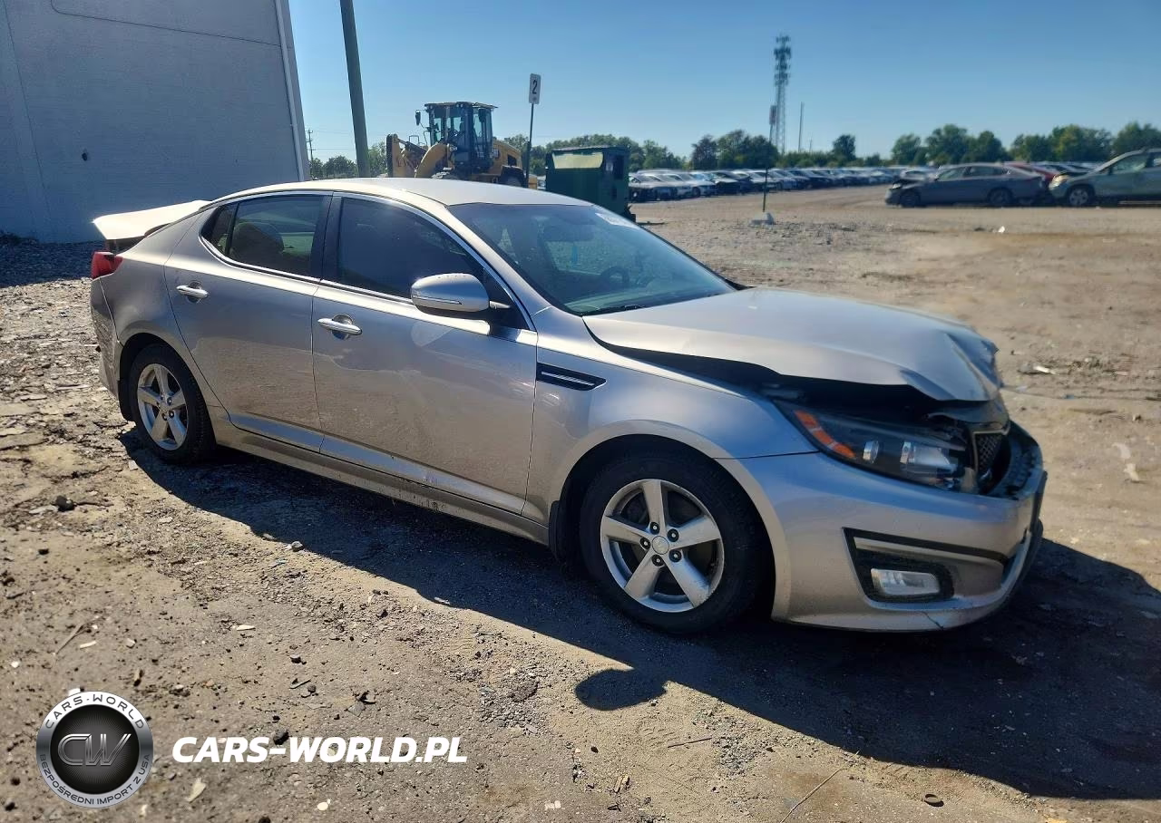 2015 Kia Optima Lx VIN:5XXGM4A71FG449992 - 4