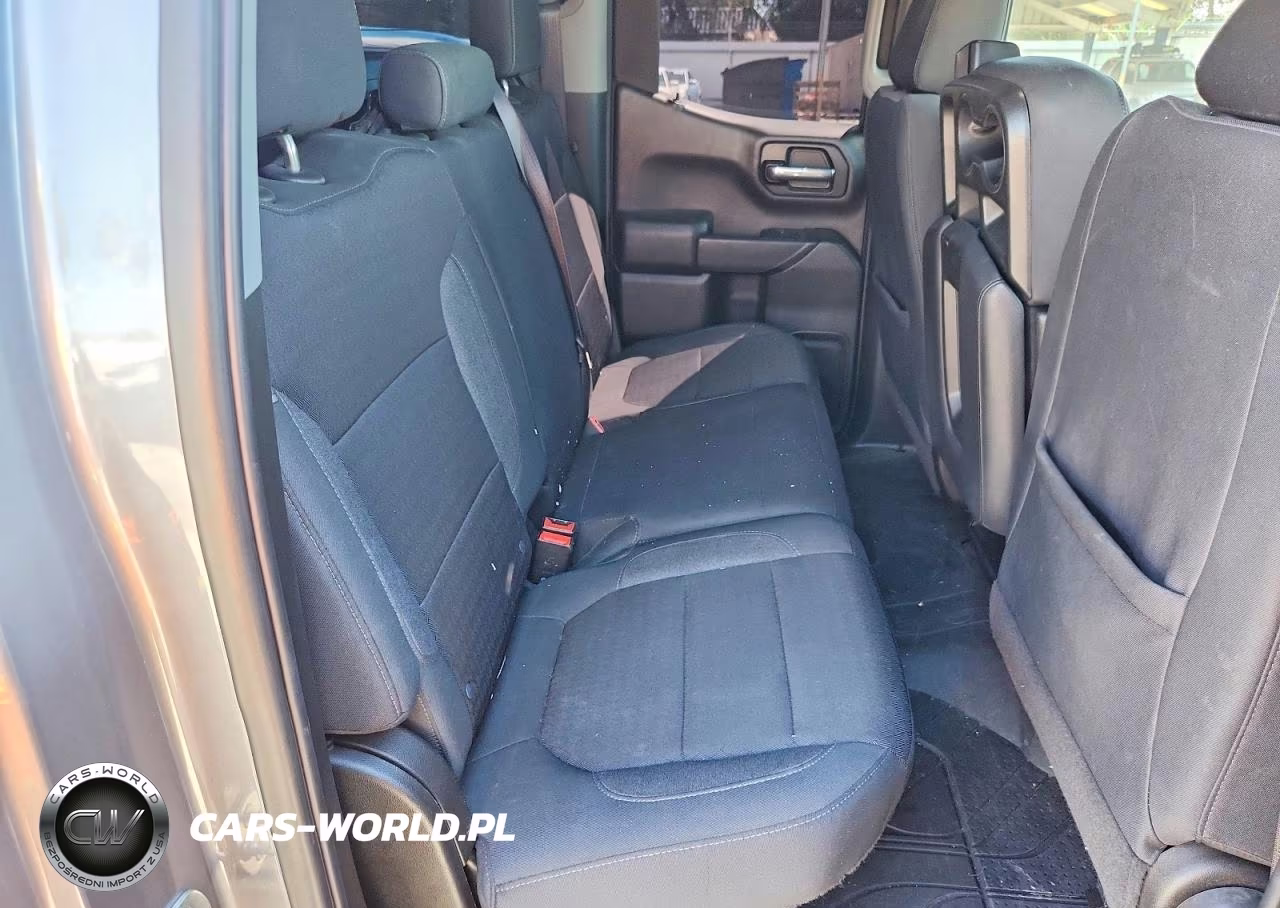 2022 Chevrolet Silverado Ltd C1500 Custom VIN:1GCRWBEK9NZ211034 - 10