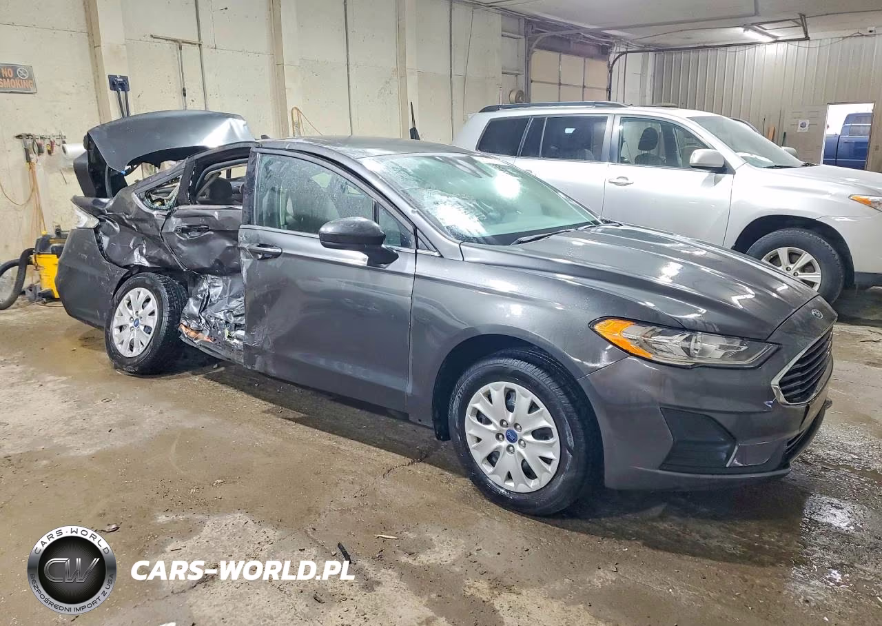 2020 Ford Fusion S VIN:3FA6P0G78LR122043 - 4