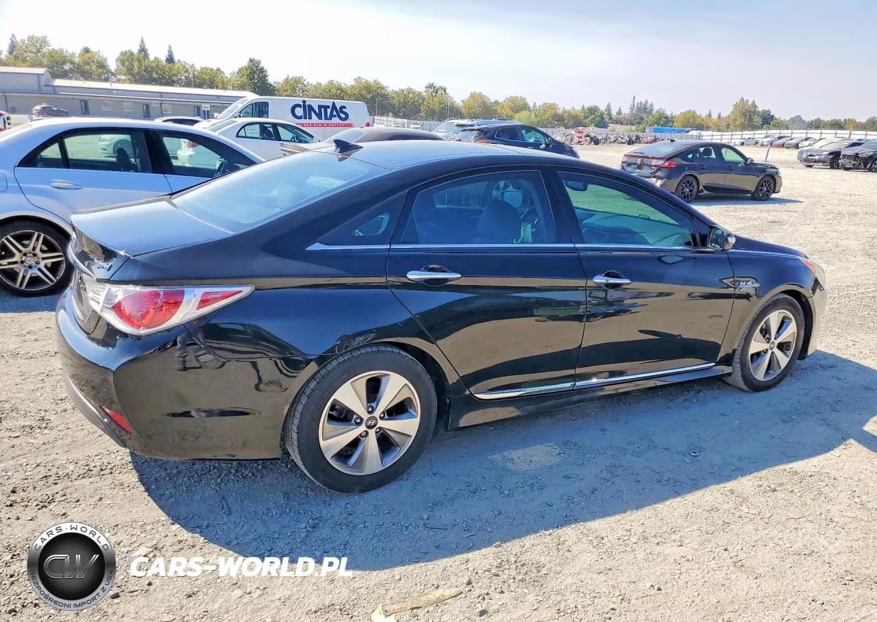 2012 Hyundai Sonata Hybrid VIN:KMHEC4A41CA062670 - 3