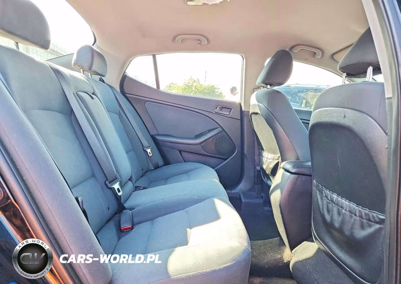 2015 Kia Optima Lx VIN:5XXGM4A70FG464354 - 10
