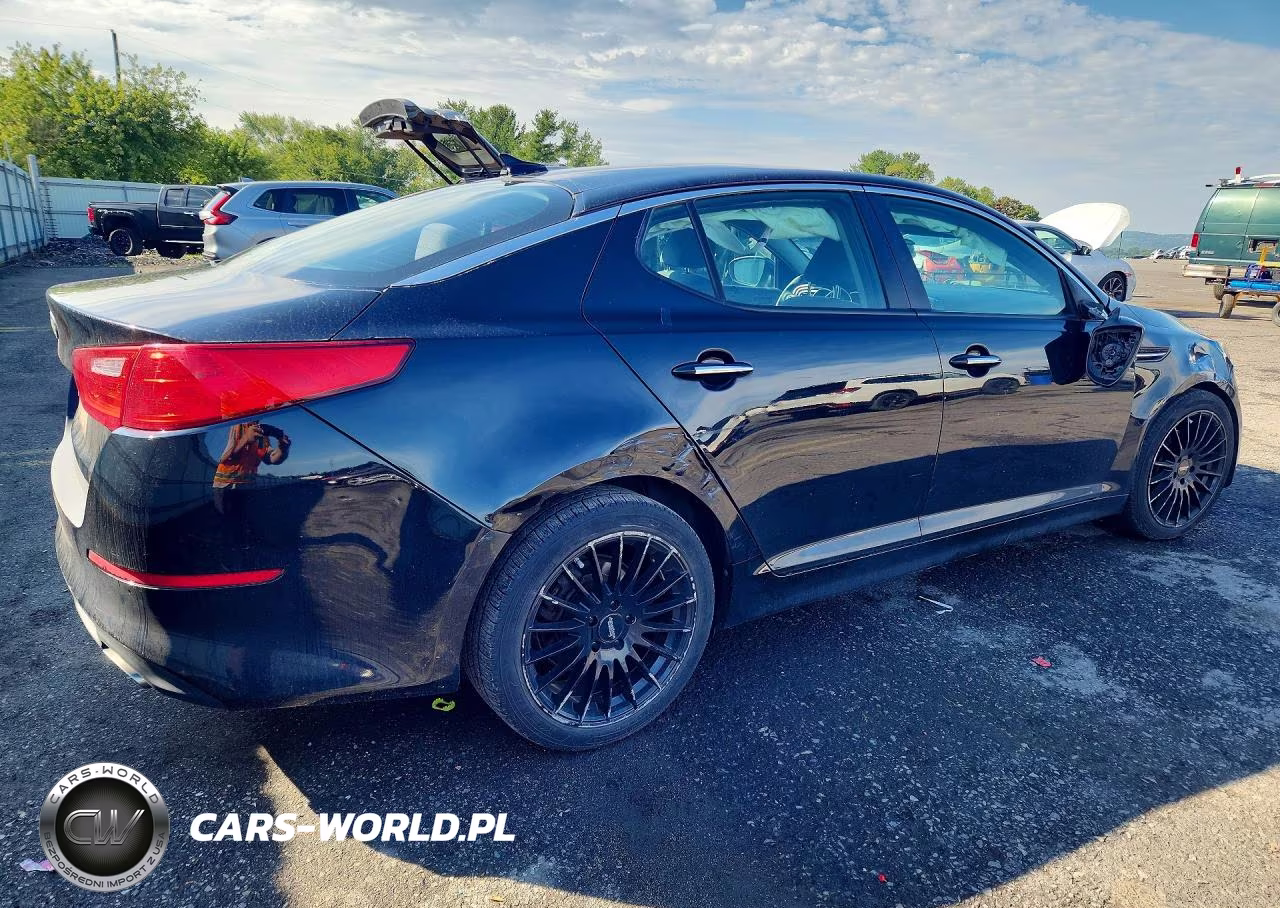 2015 Kia Optima Lx VIN:5XXGM4A70FG464354 - 3