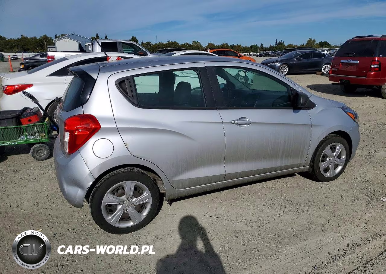 2020 Chevrolet Spark Ls VIN:KL8CB6SA0LC411524 - 3