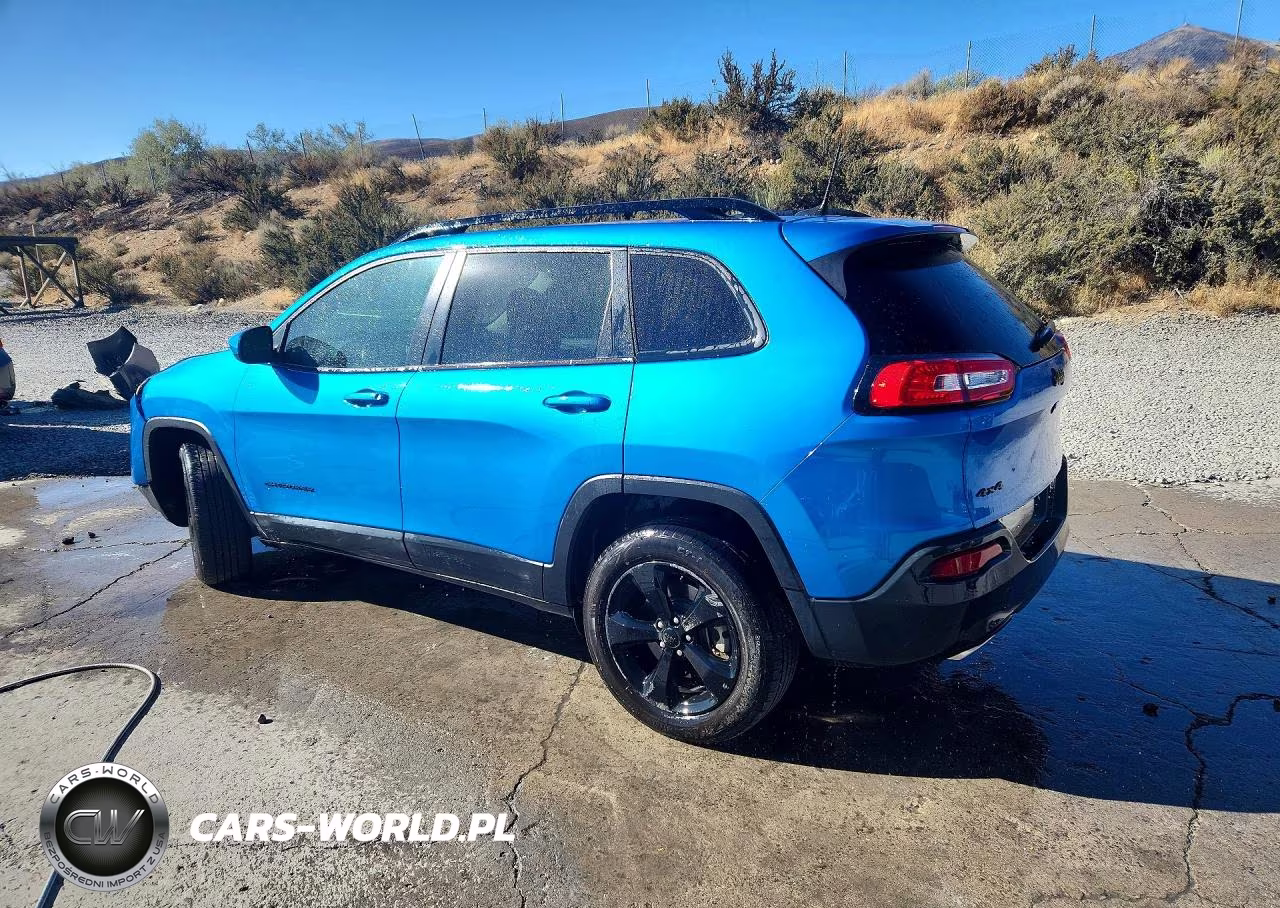 2018 Jeep Cherokee Latitude VIN:1C4PJMCX6JD513839 - 2