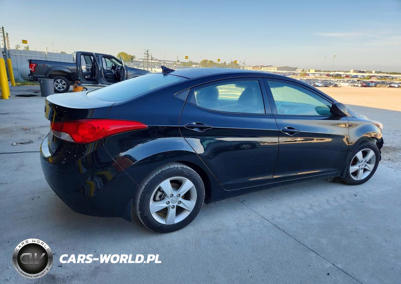 2013 Hyundai Elantra Gls VIN:5NPDH4AE4DH399094 - 3