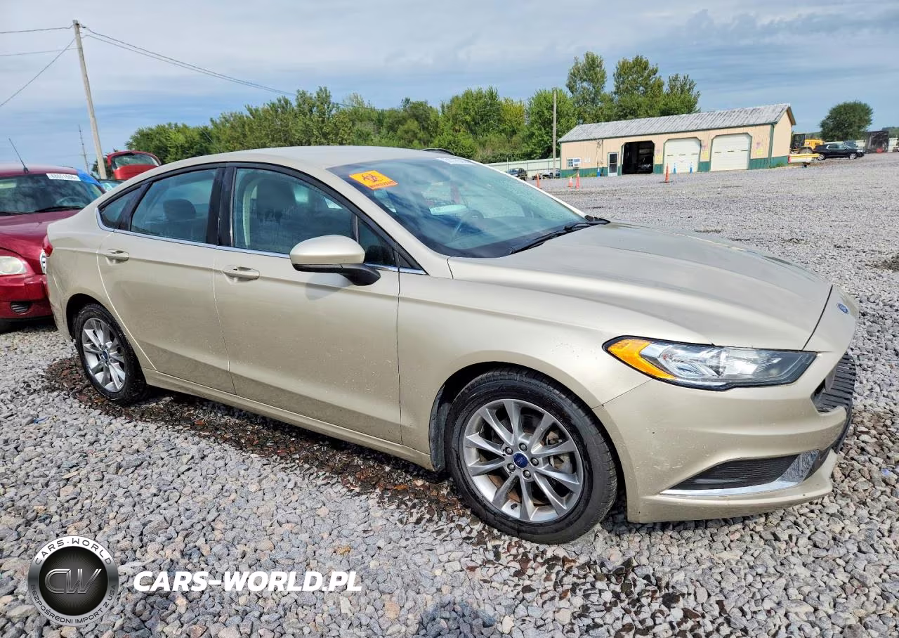 2017 Ford Fusion Se VIN:3FA6P0H72HR162155 - 4