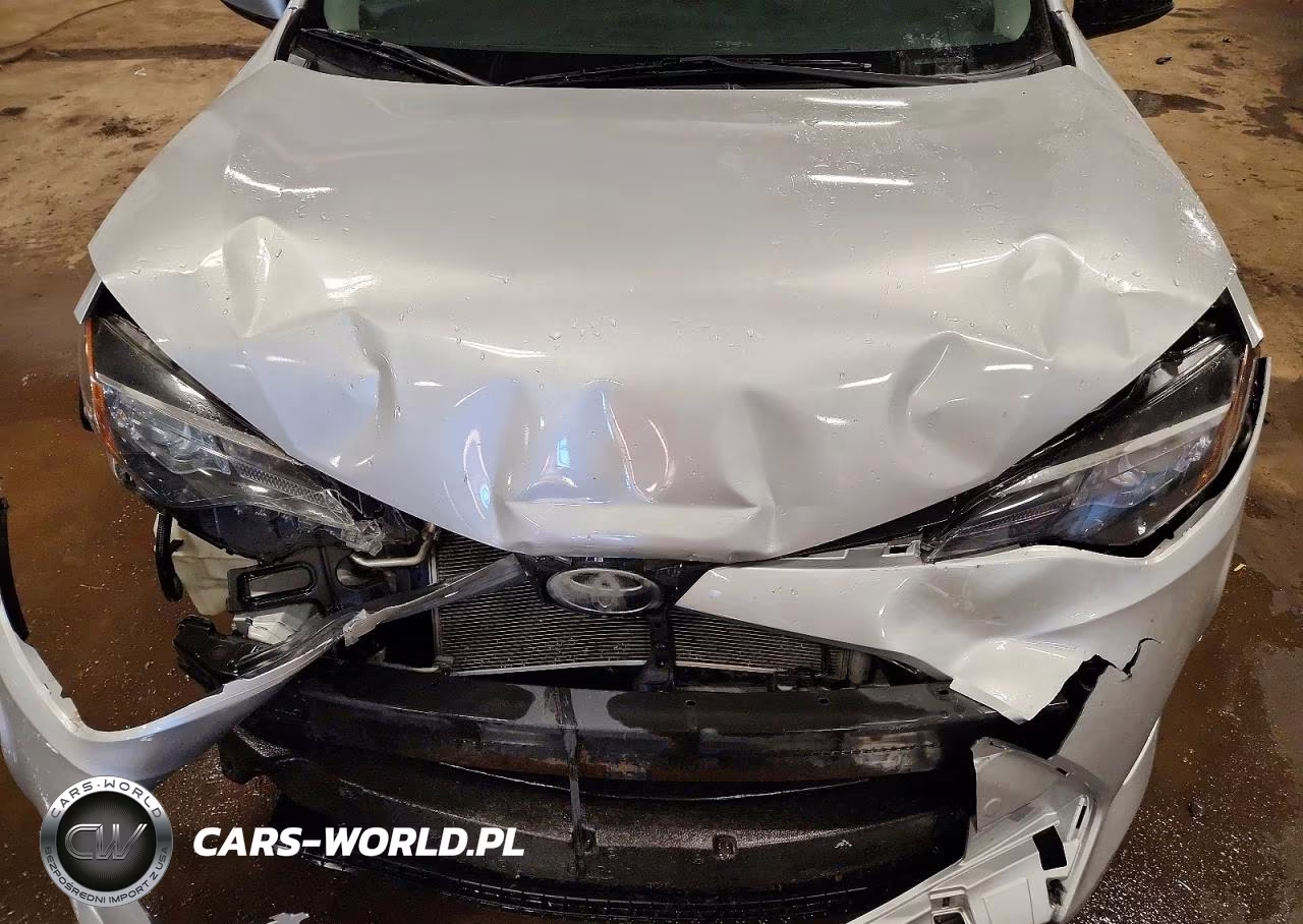 2018 Toyota Corolla Le VIN:2T1BURHE3JC123686 - 11