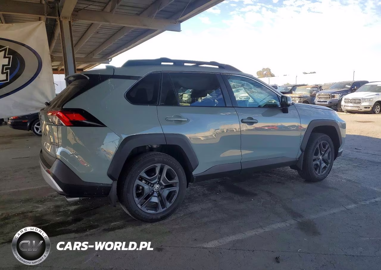 2023 Toyota Rav4 Adventure VIN:2T3J1RFV3PW401833 - 3