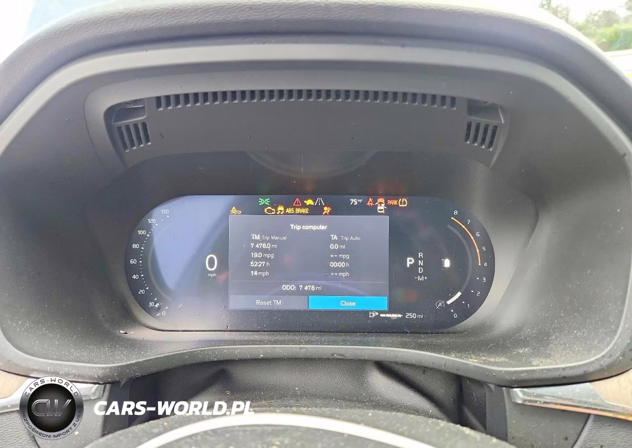 2026 Volvo Xc60 Plus VIN:YV4M12RC5T1448950 - 9