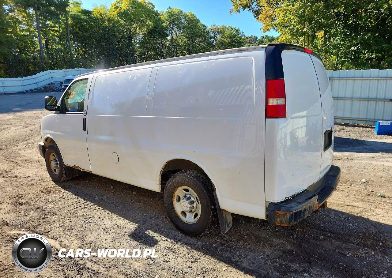 2015 Chevrolet Express G2500 Delivery Van VIN:1GCWGFCF5F1167997 - 2