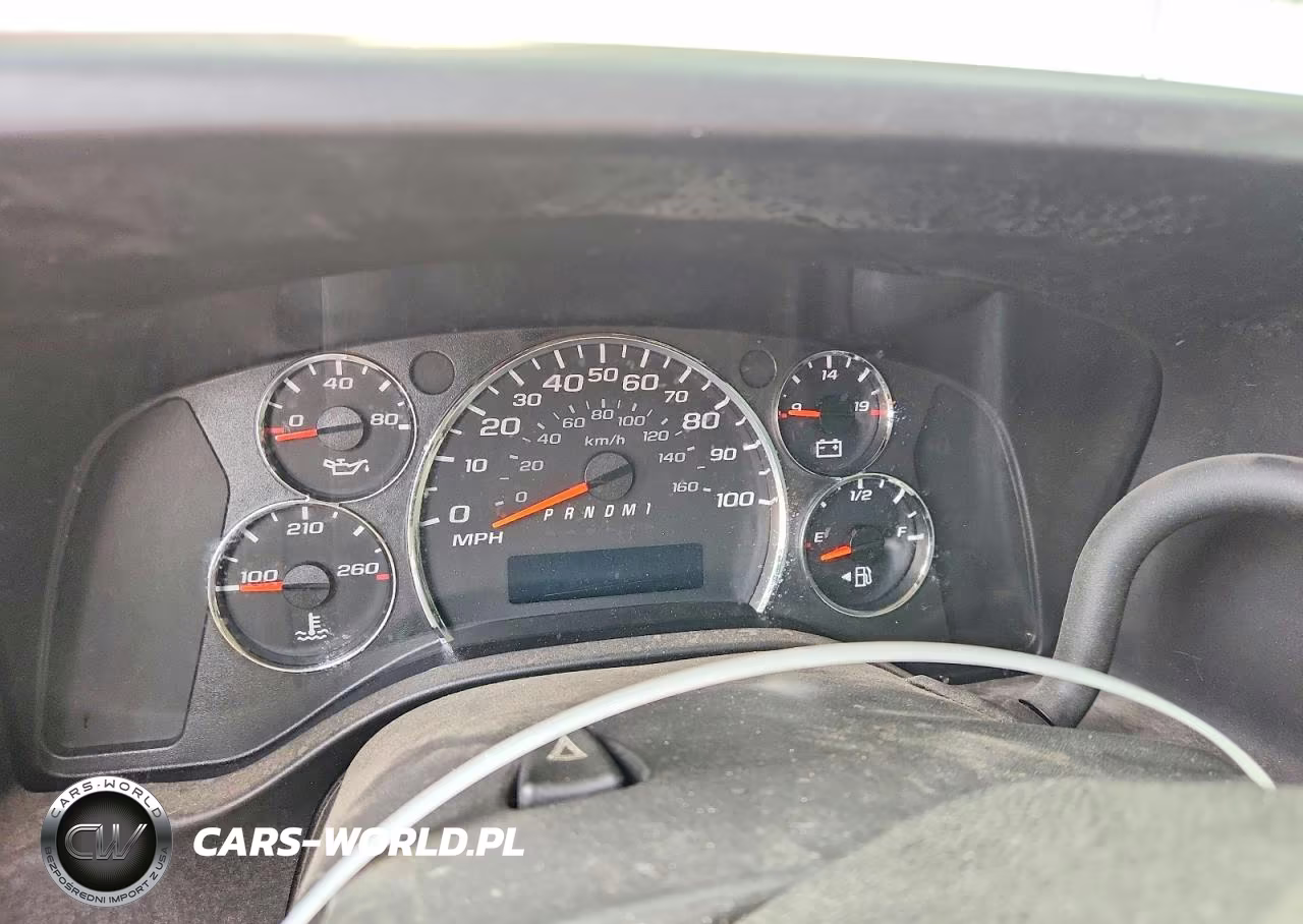 2015 Chevrolet Express G2500 Delivery Van VIN:1GCWGFCF5F1167997 - 9