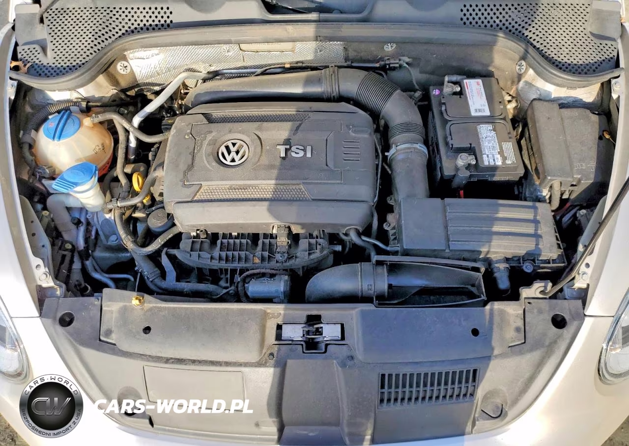 2015 Volkswagen Beetle 1.8T VIN:3VW517AT8FM805493 - 11
