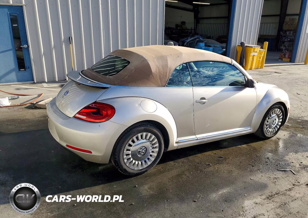 2015 Volkswagen Beetle 1.8T VIN:3VW517AT8FM805493 - 3