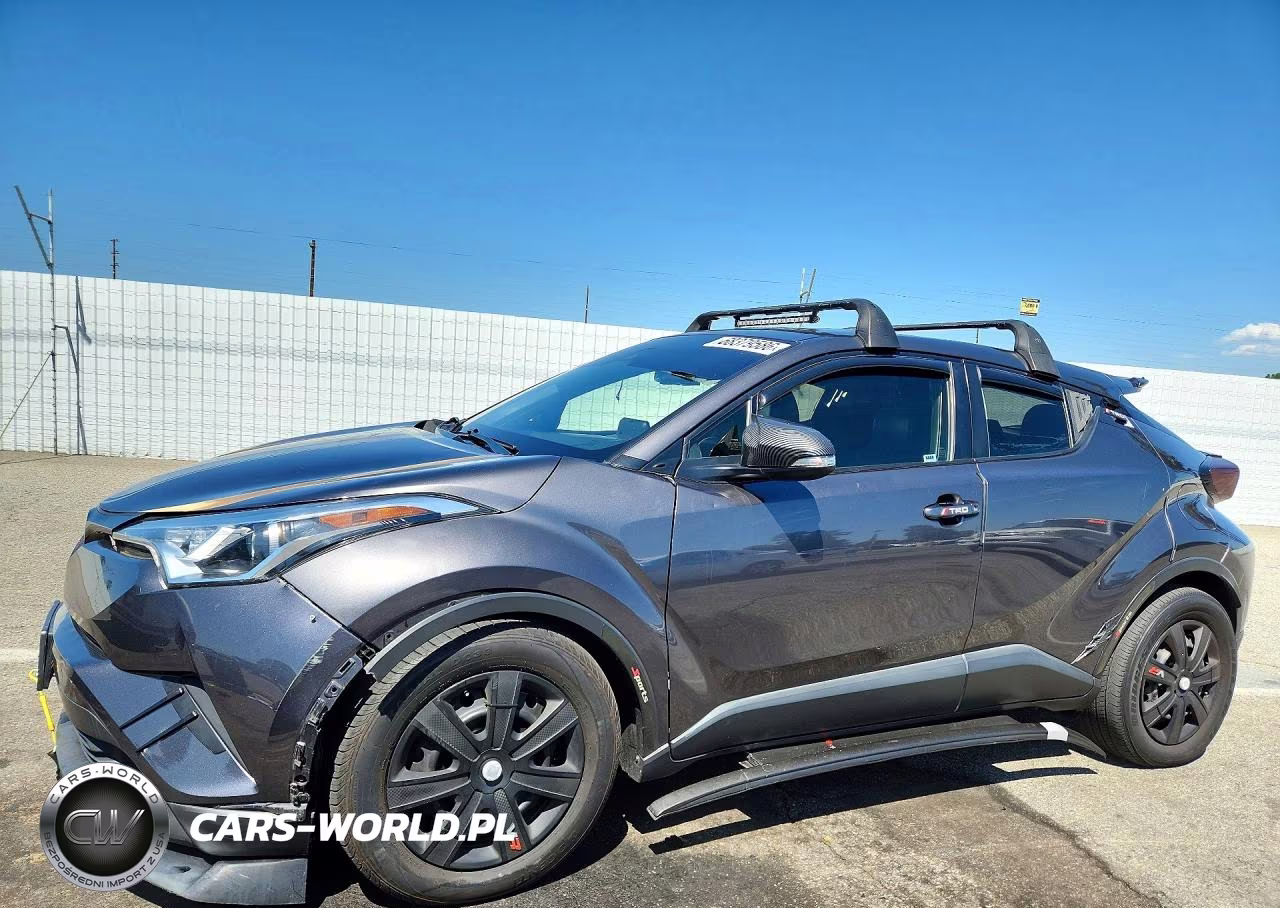 2019 Toyota C-Hr Le – zdjęcie 1 z 12