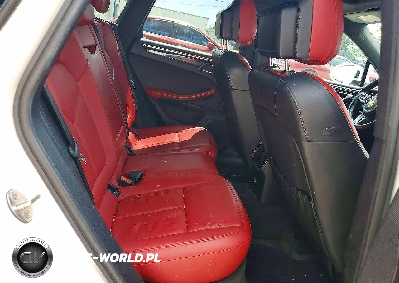 2021 Porsche Macan VIN:WP1AA2A53MLB15055 - 11