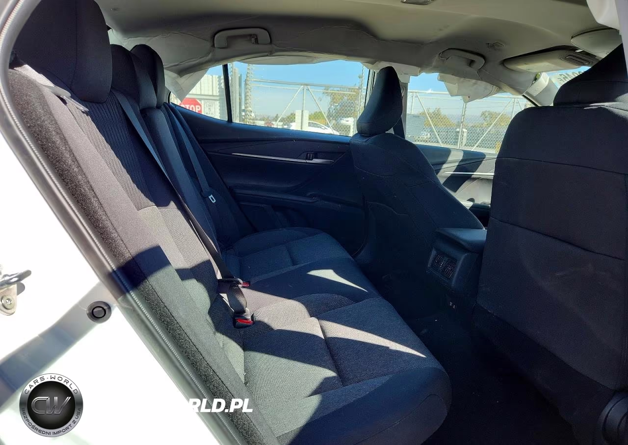 2026 Toyota Camry Le VIN:4T1DAACK4TU741469 - 10