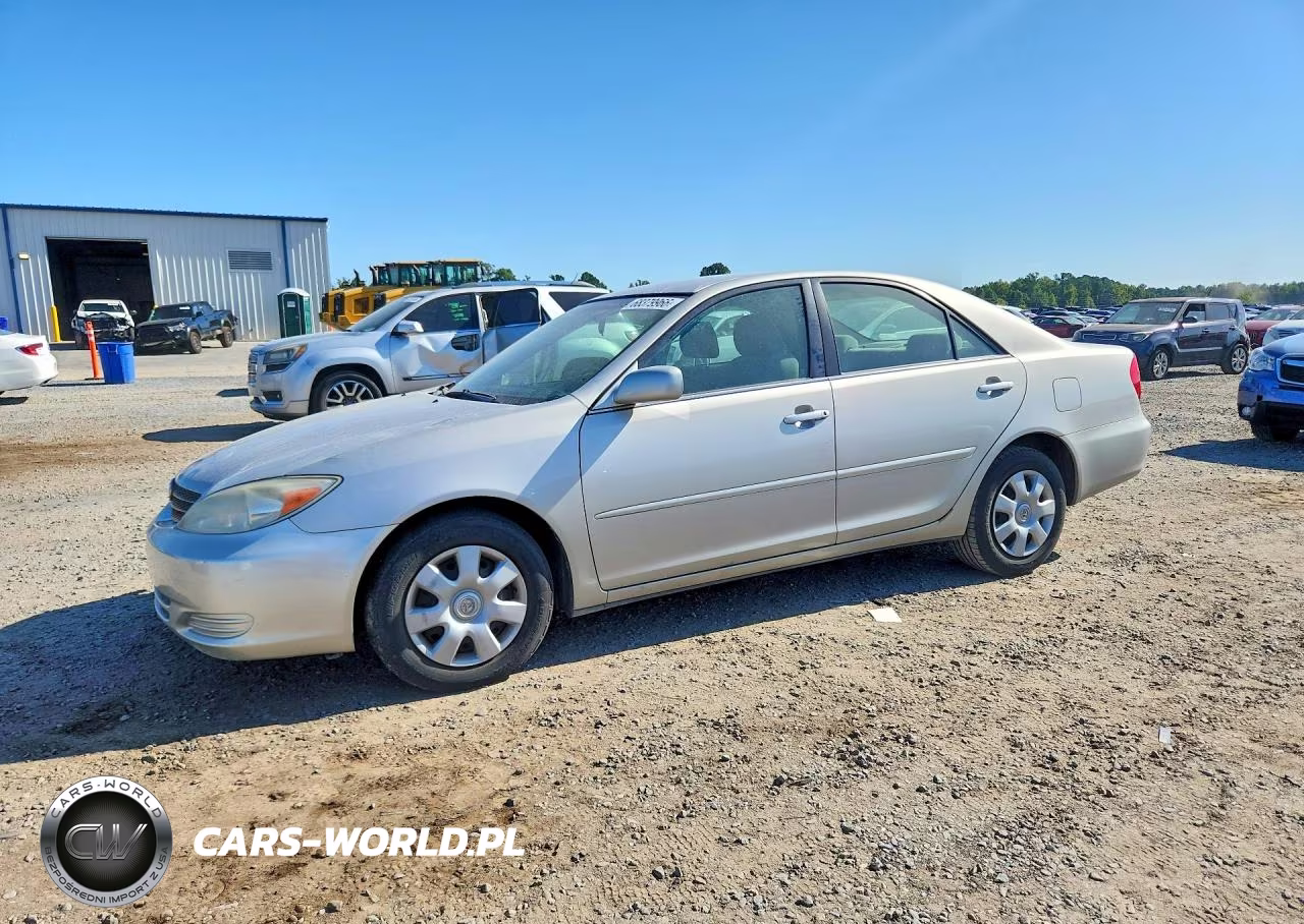 2004 Toyota Camry Le – zdjęcie 1 z 12