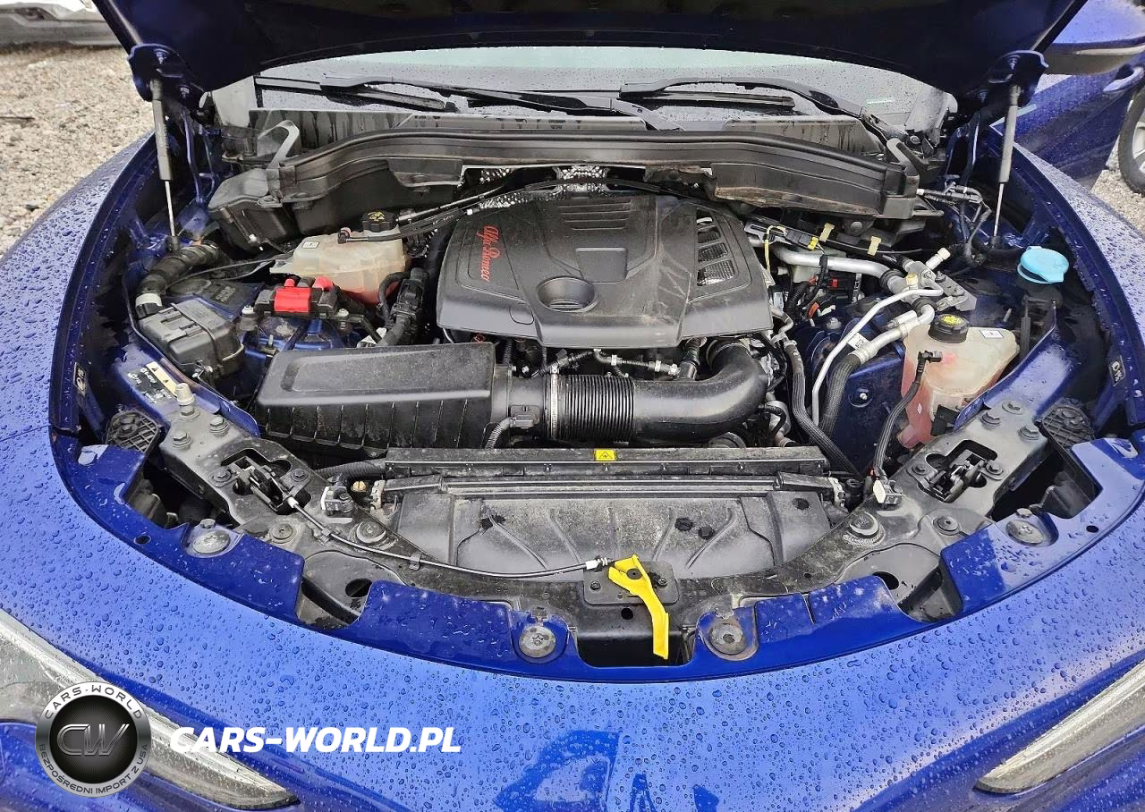 2022 Alfa Romeo Stelvio Ti VIN:ZASPAKBN5N7D39987 - 12