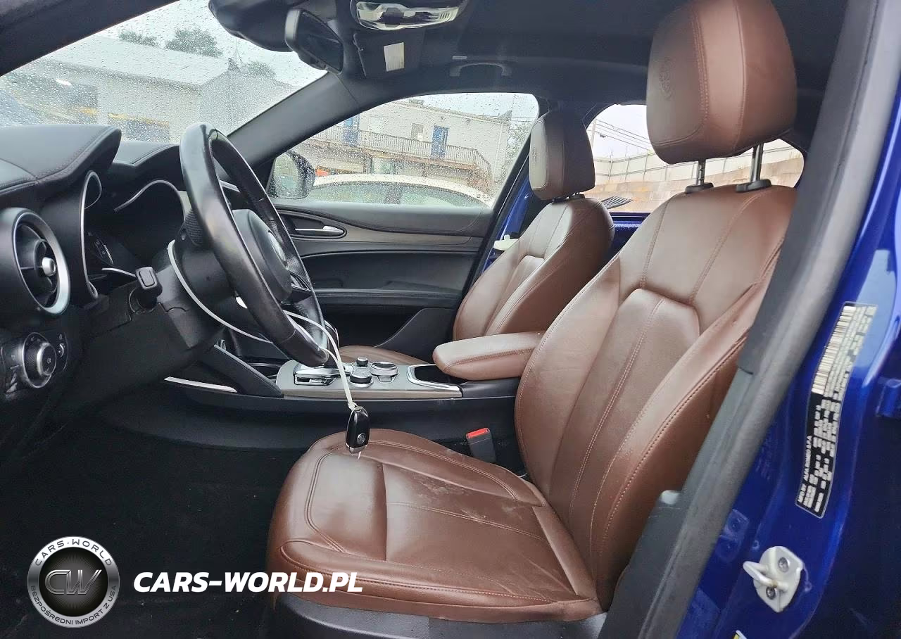 2022 Alfa Romeo Stelvio Ti VIN:ZASPAKBN5N7D39987 - 7