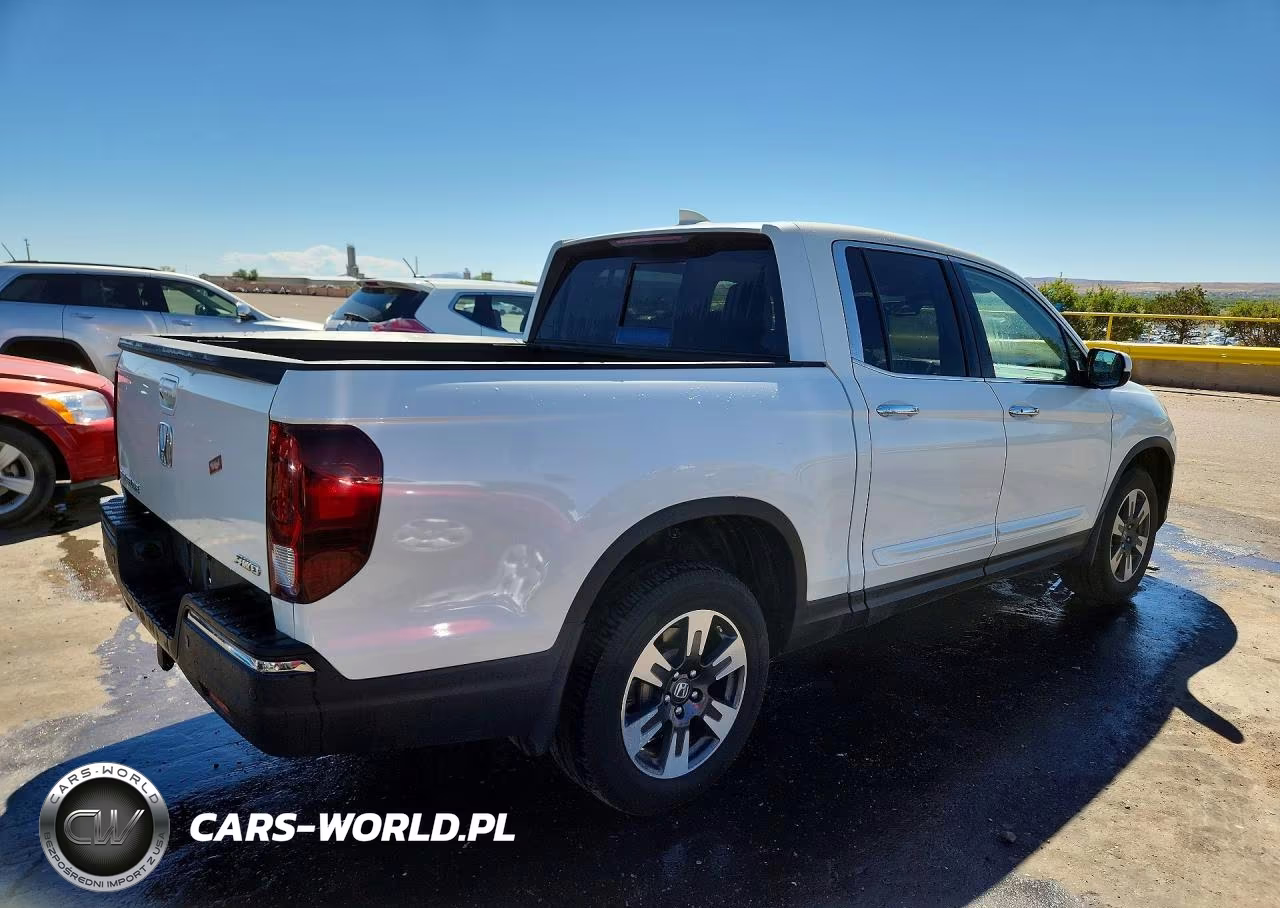 2017 Honda Ridgeline Rtl VIN:5FPYK3F71HB023651 - 3