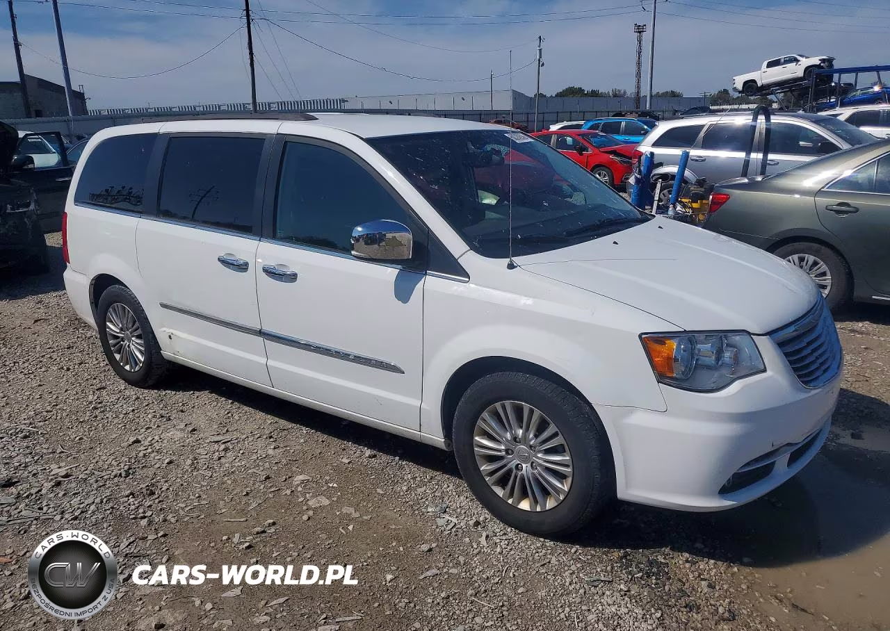 2015 Chrysler Town & Country Touring L VIN:2C4RC1CG1FR656266 - 4
