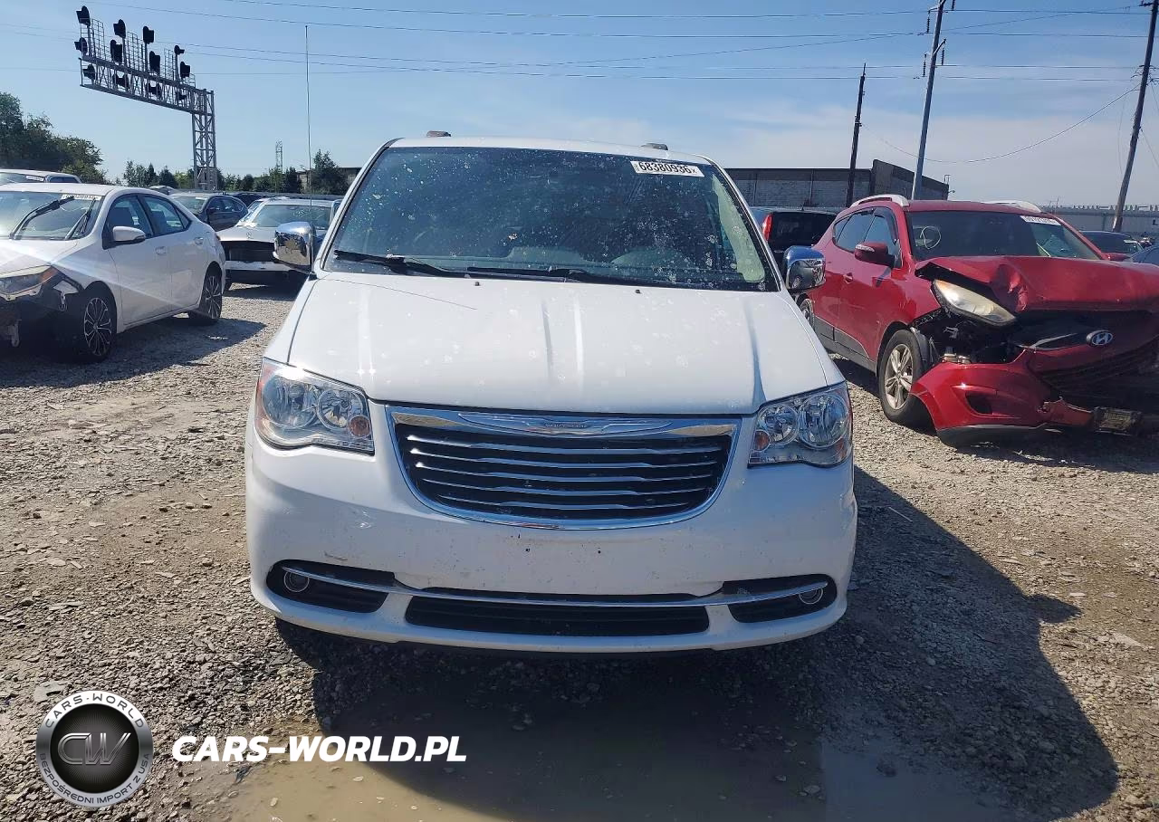 2015 Chrysler Town & Country Touring L VIN:2C4RC1CG1FR656266 - 5