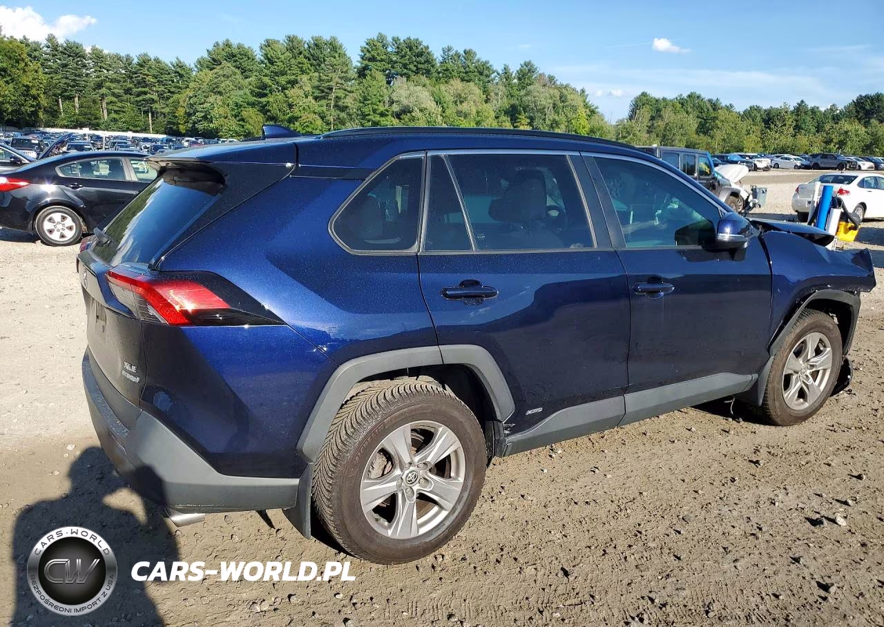 2022 Toyota Rav4 Xle VIN:4T3RWRFV1NU058134 - 3