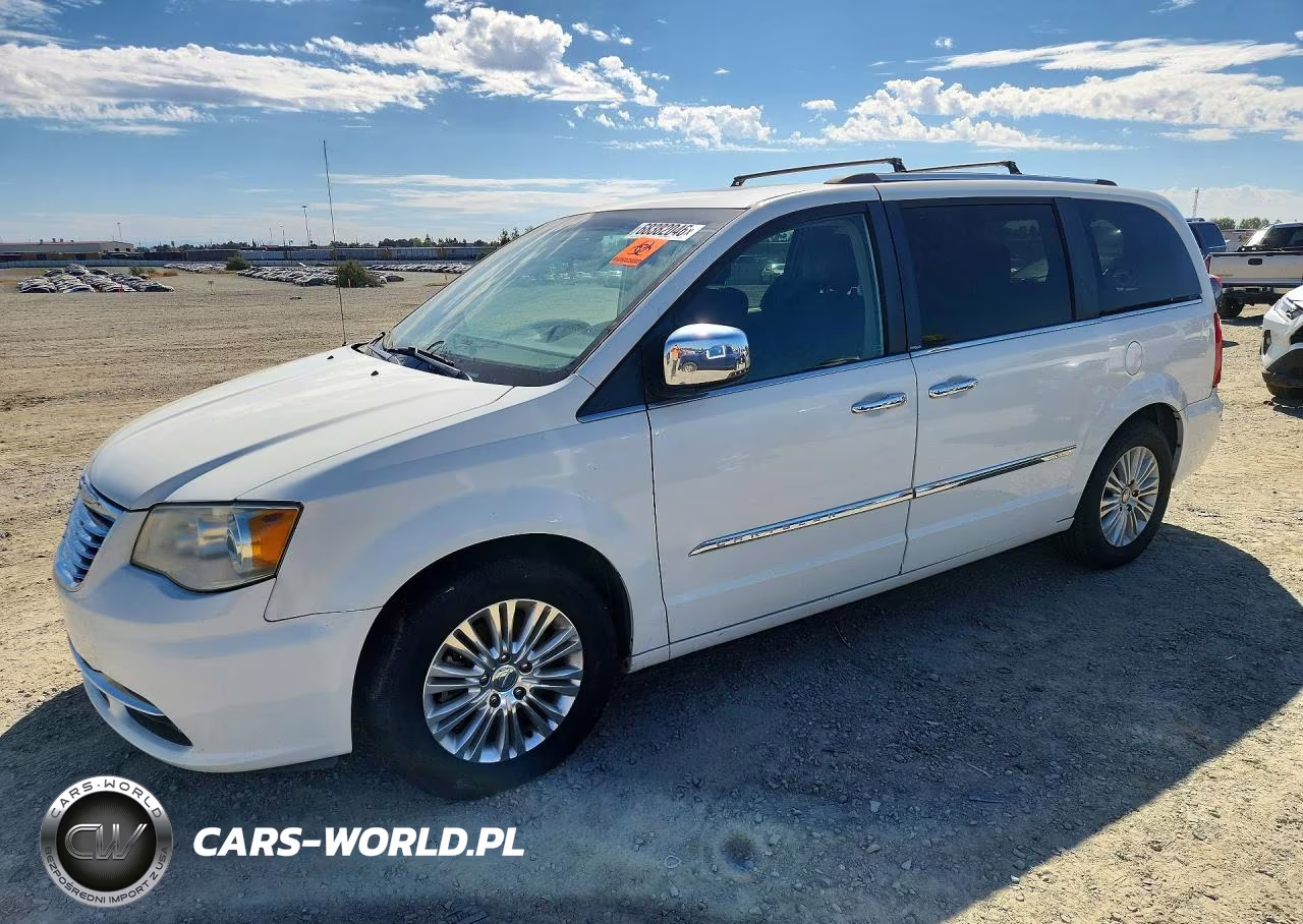 2012 Chrysler Town & Country Limited – zdjęcie 1 z 13
