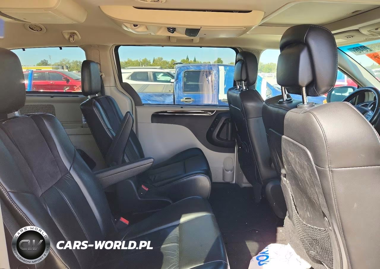 2012 Chrysler Town & Country Limited VIN:2C4RC1GG2CR339926 - 11