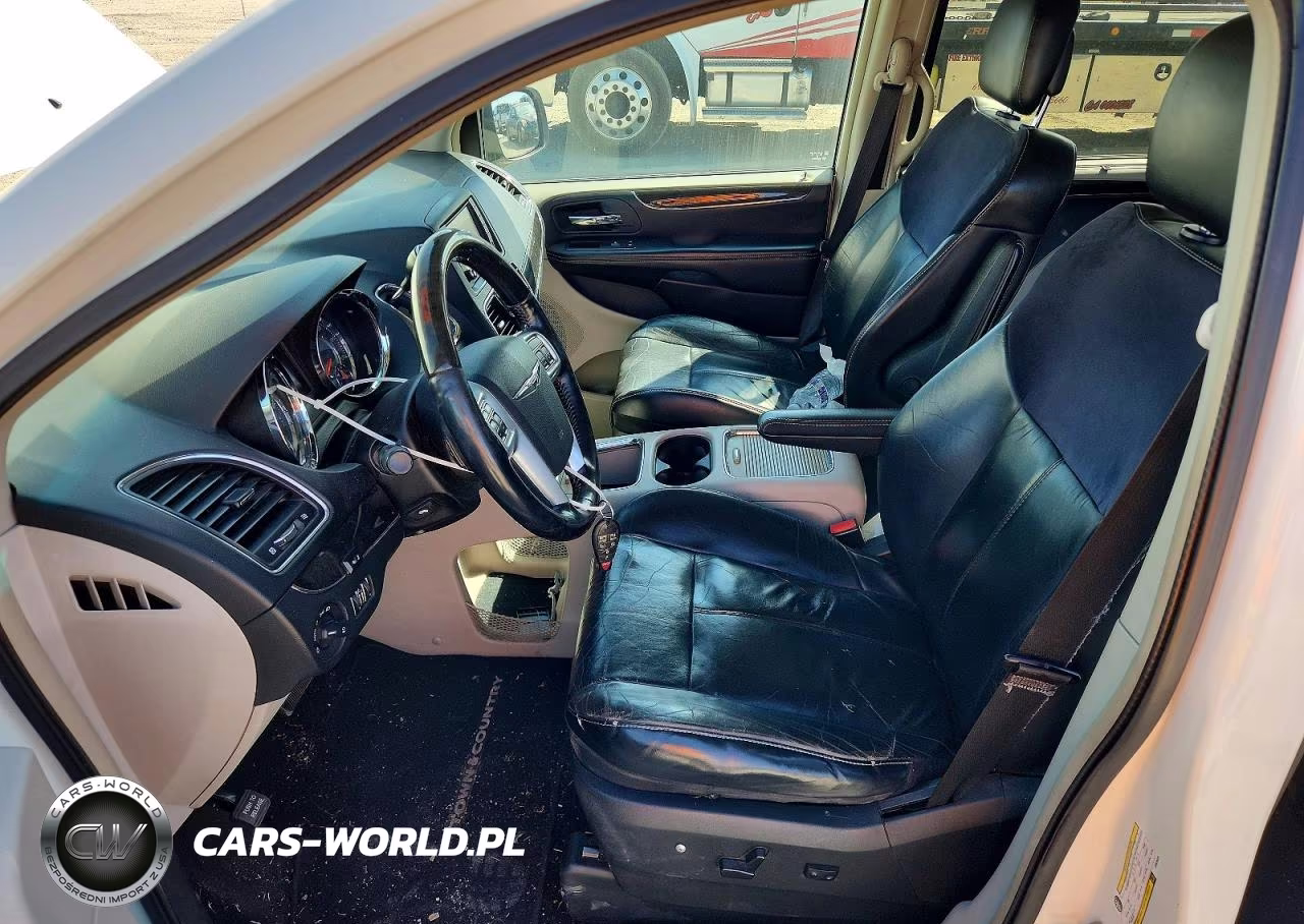 2012 Chrysler Town & Country Limited VIN:2C4RC1GG2CR339926 - 7