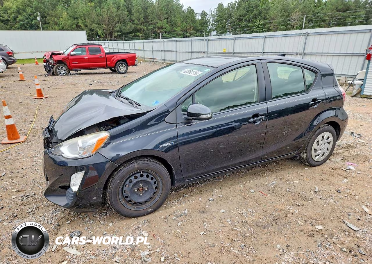 2016 Toyota Prius C Two VIN:JTDKDTB35G1137302 - 1