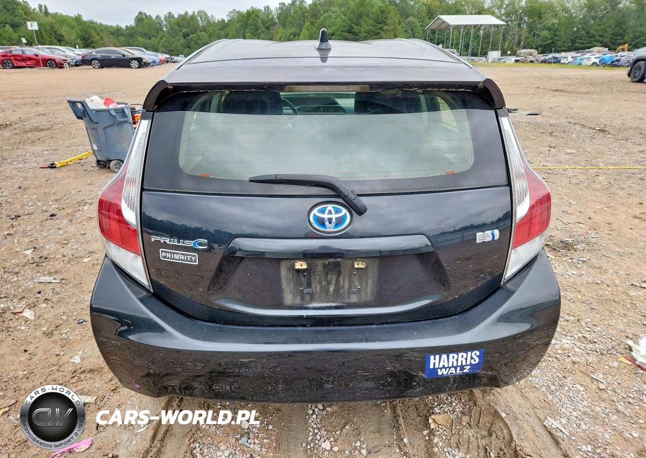 2016 Toyota Prius C Two VIN:JTDKDTB35G1137302 - 6